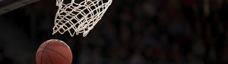篮球赛事直播截图 - NBA球员投篮瞬间
